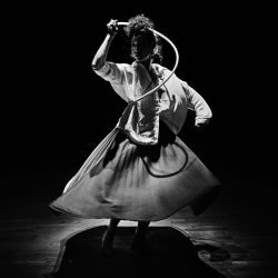 Evènement MEKTOUB - Intime stand-up de cirque ! le 31/08/2025 à 17:30 - Lieu :  Espace Arbenn 35380 Maxent