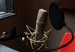 Annonce Voix off : Stage Voix en Studio Professionnel (Septembre 2025) - 92600 Asnières-sur-Seine - Stages - Audiovisuel - 